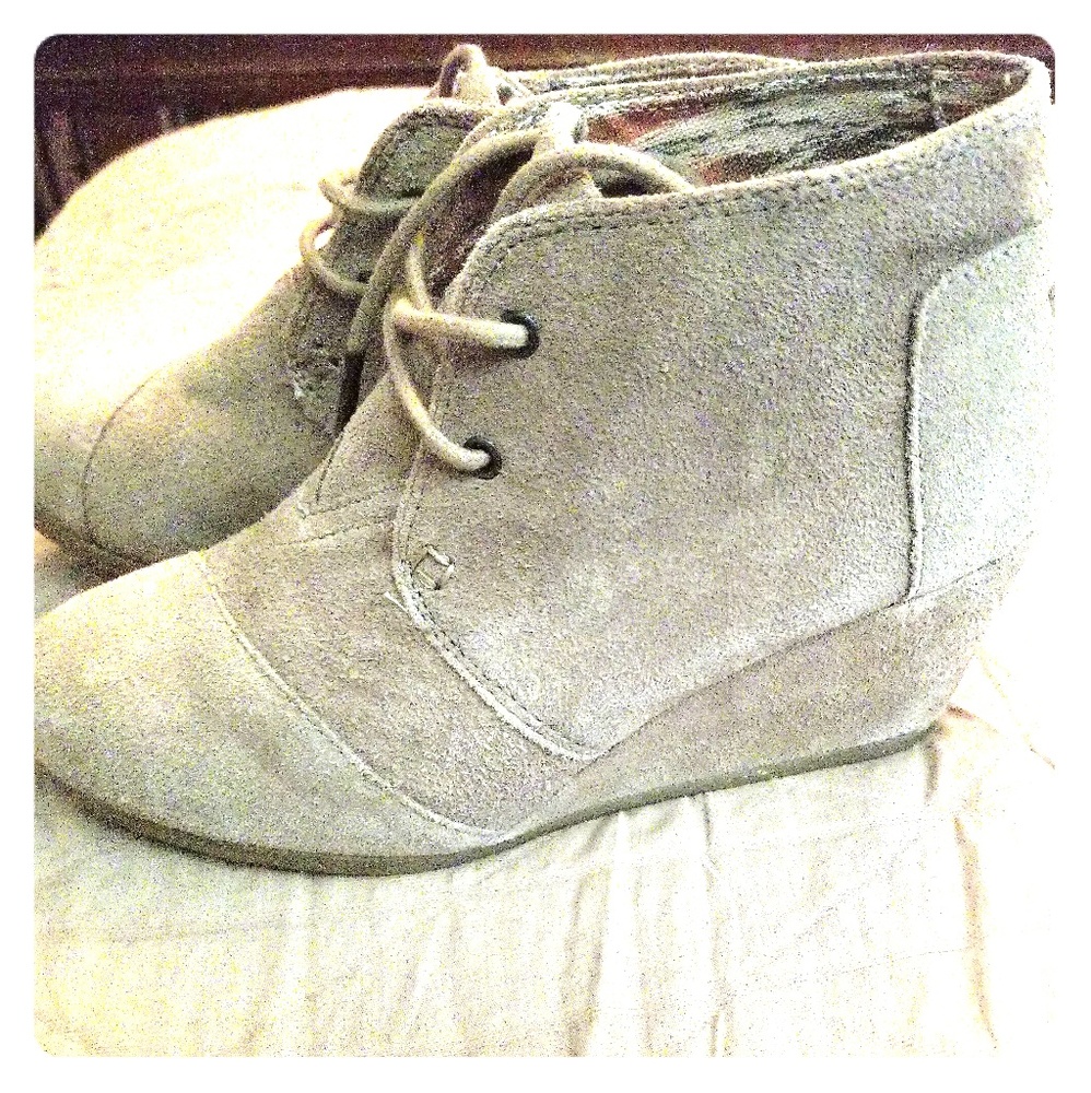 Toms Wedges